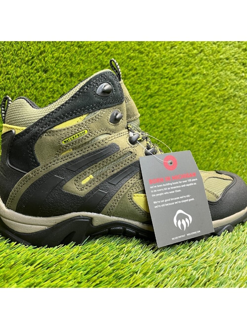 Wolverine Wilderness Mens Size 11 Green Black Outdoor Waterproof Hiking Boots
